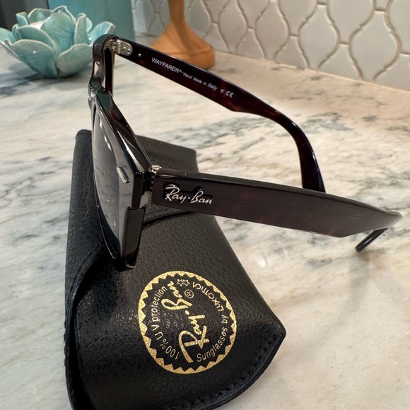 Ray-Ban Tortoise Wayfarer Sunglasses - Picture 3 of 9